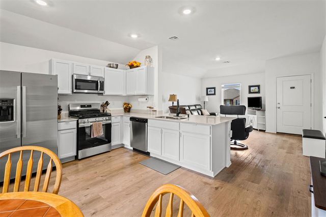 3880 Ada Avenue, Harrah, OK 73045