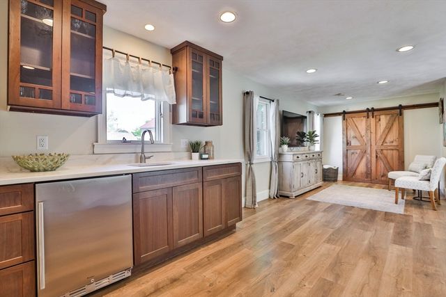 16 Endicott St, Saugus, MA 01906