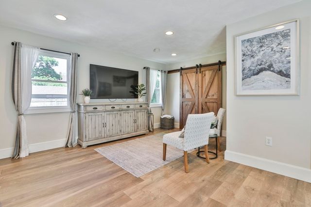 16 Endicott St, Saugus, MA 01906