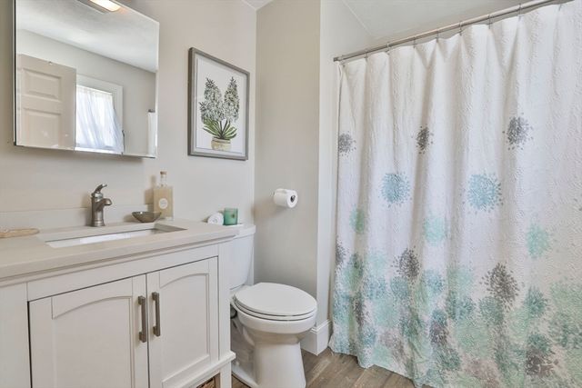 16 Endicott St, Saugus, MA 01906