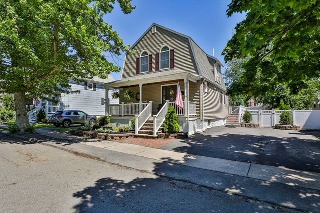 16 Endicott St, Saugus, MA 01906