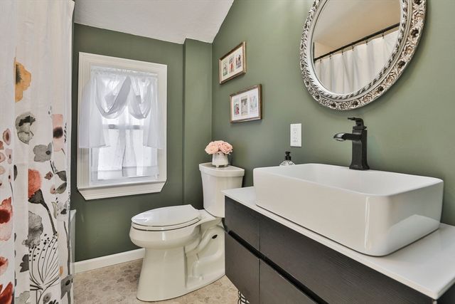 16 Endicott St, Saugus, MA 01906