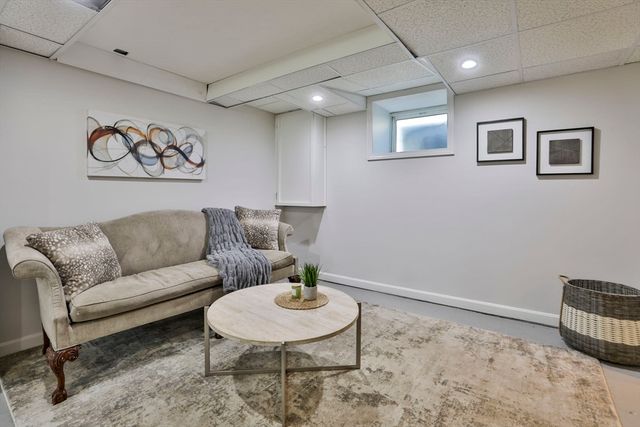 16 Endicott St, Saugus, MA 01906