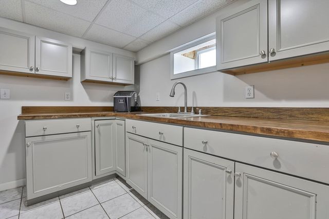 16 Endicott St, Saugus, MA 01906