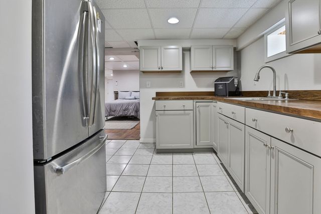 16 Endicott St, Saugus, MA 01906