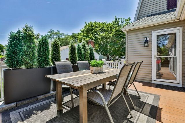 16 Endicott St, Saugus, MA 01906