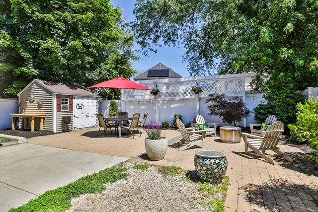 16 Endicott St, Saugus, MA 01906