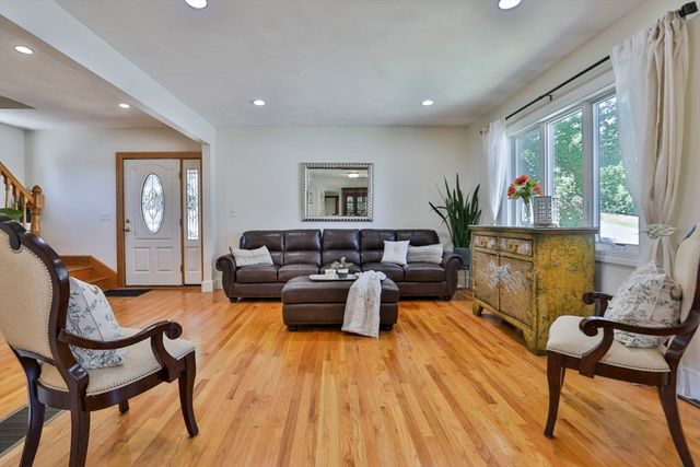 16 Endicott St, Saugus, MA 01906