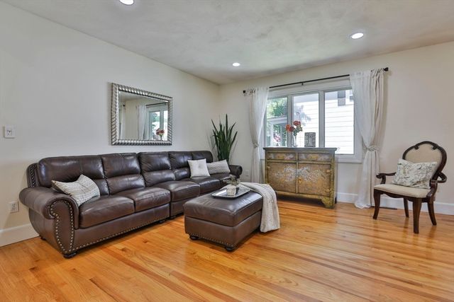 16 Endicott St, Saugus, MA 01906