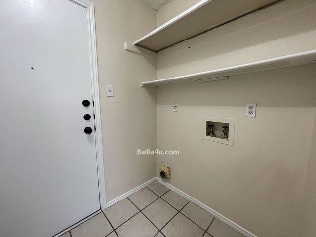 512 Eberhart LN 605, Austin, TX 78745