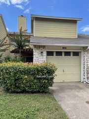 512 Eberhart LN 605, Austin, TX 78745