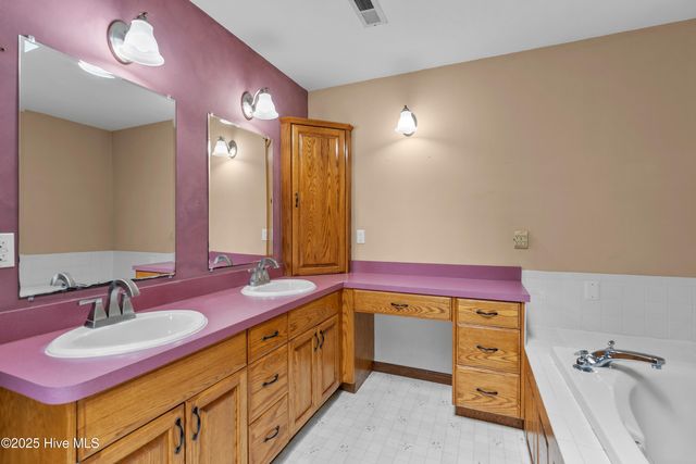 1430 Middle Swamp Road, Corapeake, NC 27926