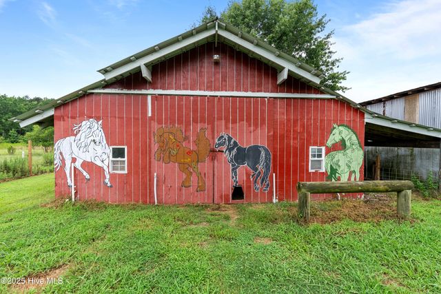 1430 Middle Swamp Road, Corapeake, NC 27926