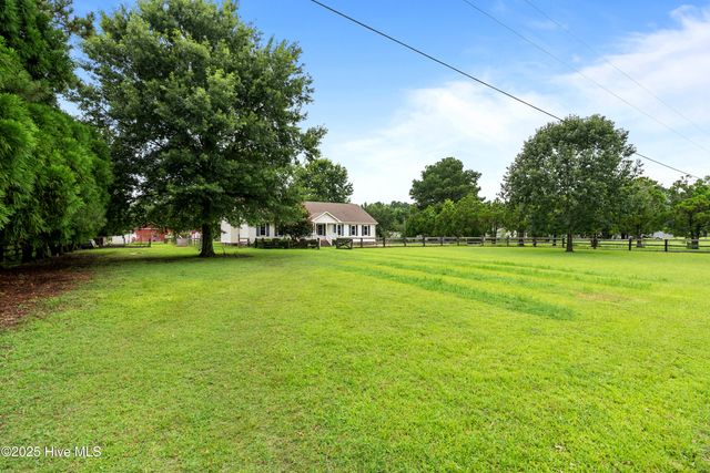 1430 Middle Swamp Road, Corapeake, NC 27926