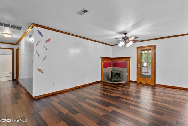 1430 Middle Swamp Road, Corapeake, NC 27926