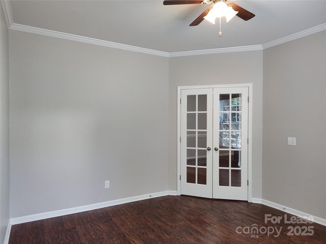 8611 Burnside Lane, Charlotte, NC 28277