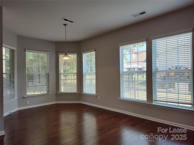 8611 Burnside Lane, Charlotte, NC 28277