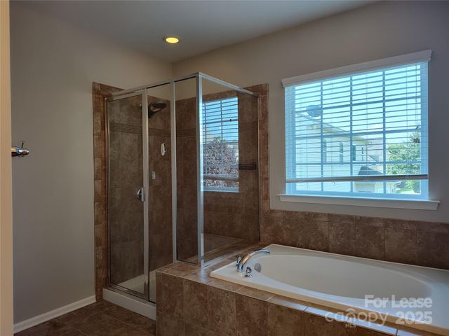 8611 Burnside Lane, Charlotte, NC 28277