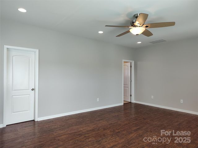 8611 Burnside Lane, Charlotte, NC 28277