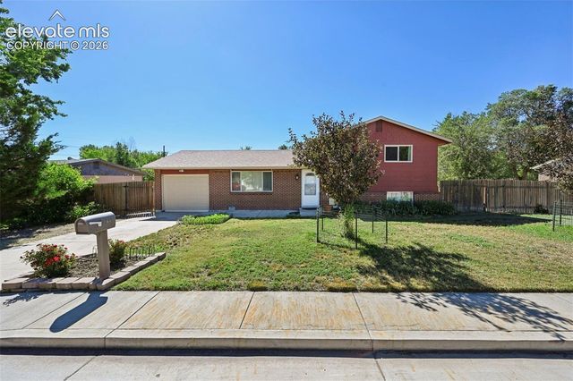 313 Cranbrook Circle, Colorado Springs, CO 80906