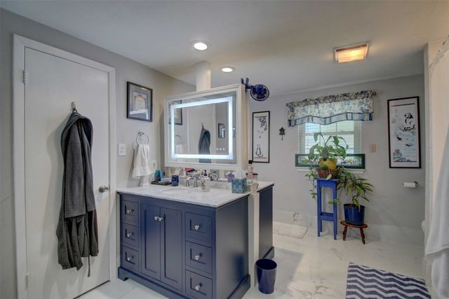 9504 Lea Shore Street, Fort Worth, TX 76179