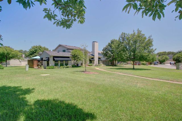 9504 Lea Shore Street, Fort Worth, TX 76179