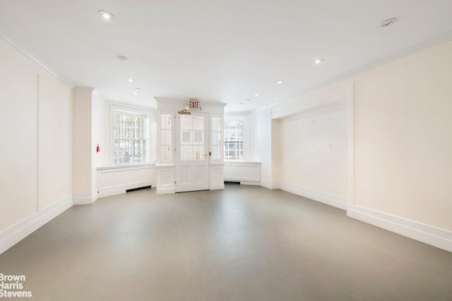 38 E 63RD Street, New York City, NY 10065