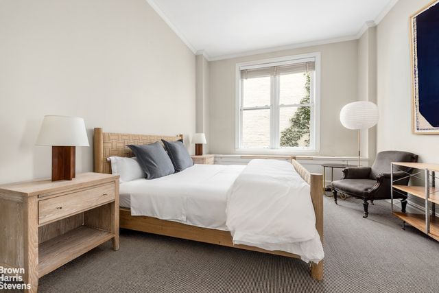 38 E 63RD Street, New York City, NY 10065