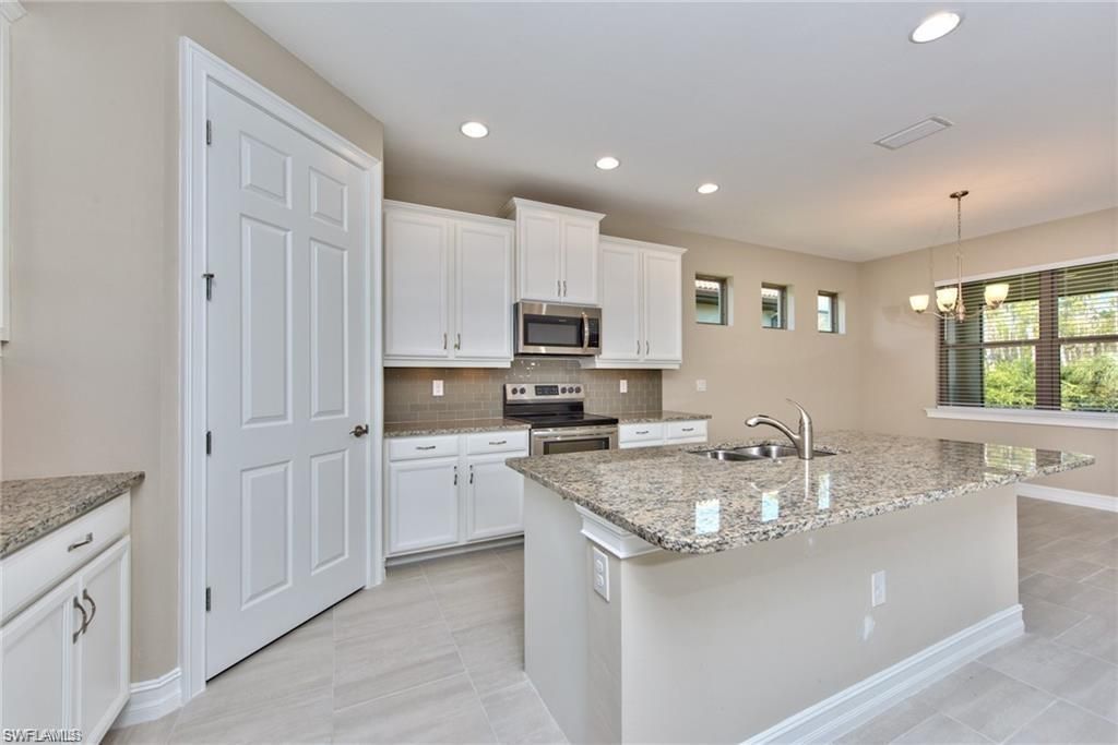 16354 Barclay CT, NAPLES, FL 34110 — photo 4
