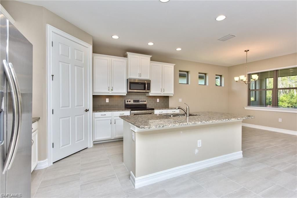 16354 Barclay CT, NAPLES, FL 34110 — photo 5