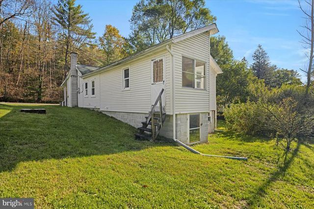 759 RATTLESNAKE PIKE, Julian, PA 16844