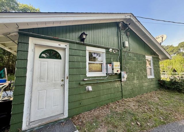 209 Carl Ave, Brockton, MA 02302