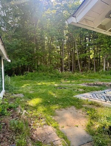 209 Carl Ave, Brockton, MA 02302