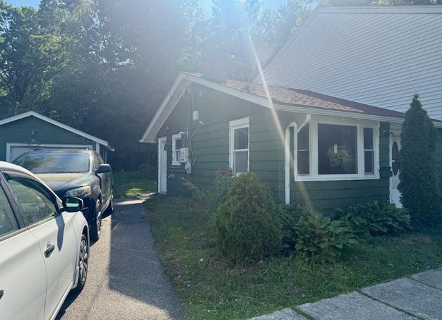 209 Carl Ave, Brockton, MA 02302