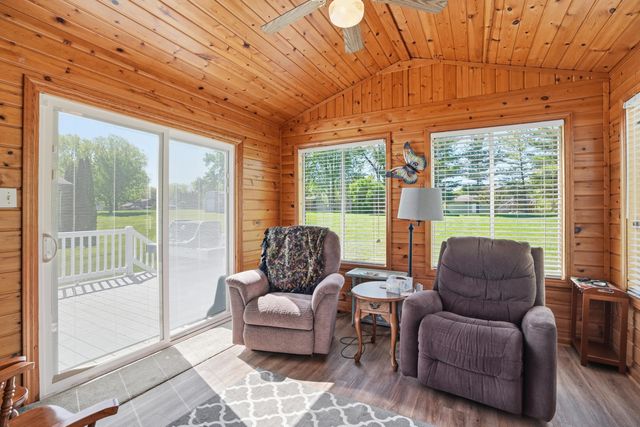 264 Springhill Drive, Valparaiso, IN 46385
