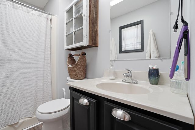 264 Springhill Drive, Valparaiso, IN 46385