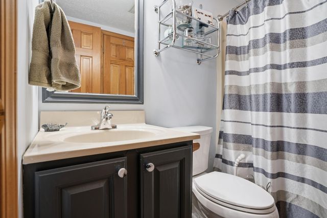264 Springhill Drive, Valparaiso, IN 46385