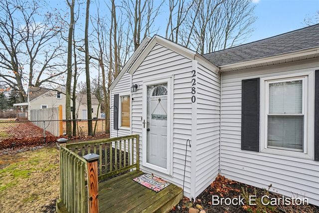 2280 Norman Avenue, Norton Shores, MI 49441
