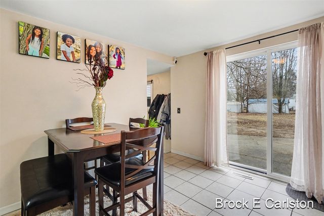 2280 Norman Avenue, Norton Shores, MI 49441