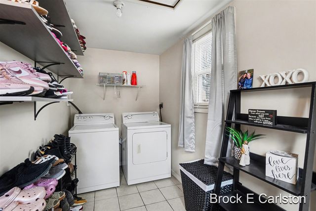 2280 Norman Avenue, Norton Shores, MI 49441