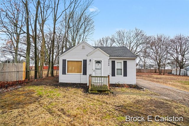 2280 Norman Avenue, Norton Shores, MI 49441