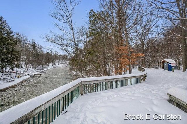 2280 Norman Avenue, Norton Shores, MI 49441