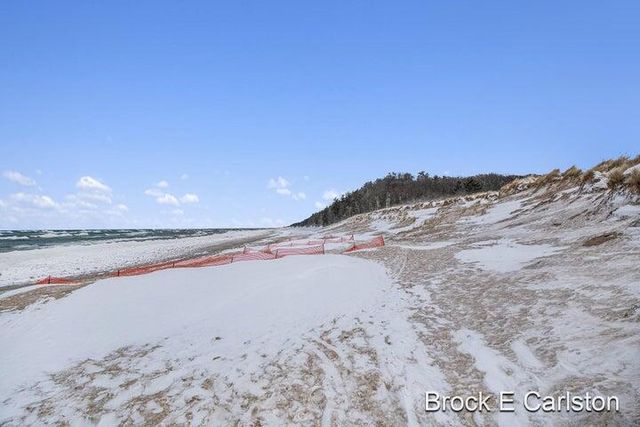 2280 Norman Avenue, Norton Shores, MI 49441