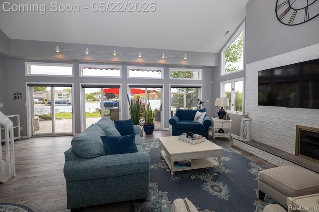 625 Island Drive, White Lake Charter Township, MI 48386