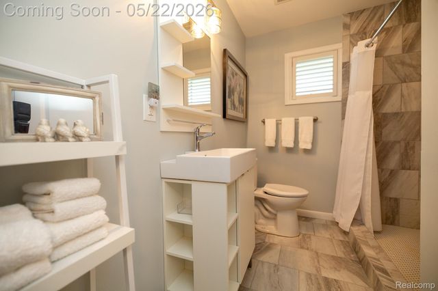 625 Island Drive, White Lake Charter Township, MI 48386