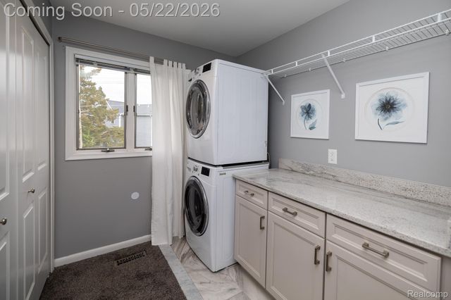 625 Island Drive, White Lake Charter Township, MI 48386