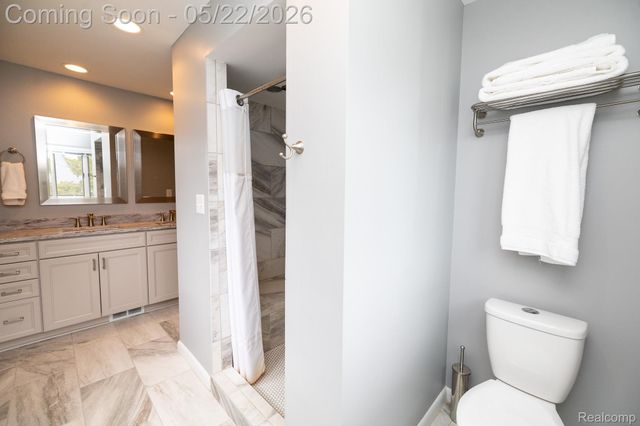 625 Island Drive, White Lake Charter Township, MI 48386