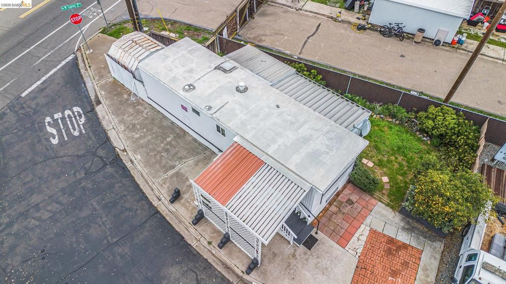 Image 22 of property listing at 210 210 W Cypress, Oakley, CA 94561