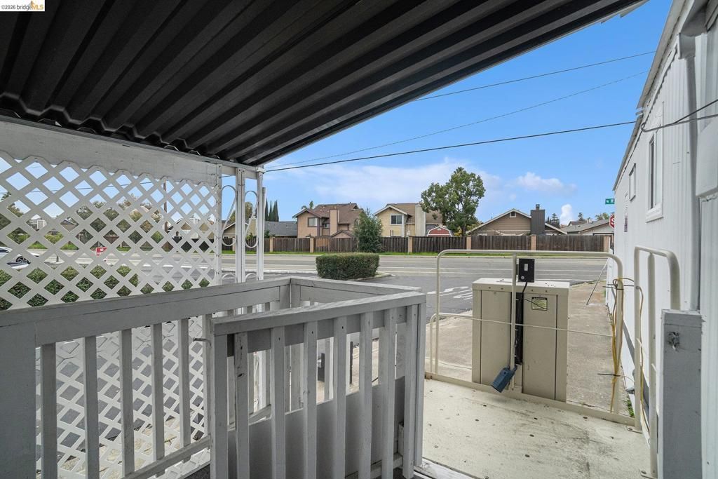 Image 5 of property listing at 210 210 W Cypress, Oakley, CA 94561