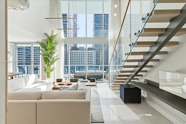 200 BISCAYNE BLVD WY 706, Miami, FL 33131